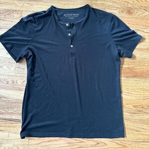 Mizzen and main short sleeve black Henley. Size XL